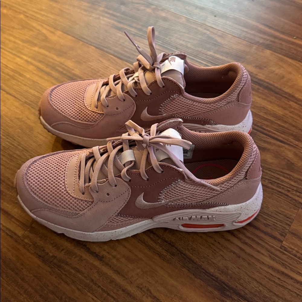 Nike Air Max Excee Sneakers Dusty Pink Size 7